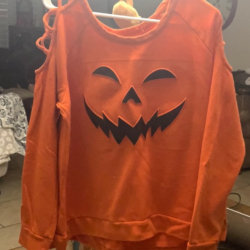 Great shirt for Halloween